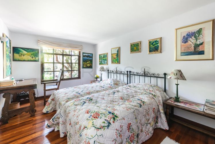 Casa de 4 alcobas en venta en Santa Ana, Bogotá, 350 m² · foto 15 de 17