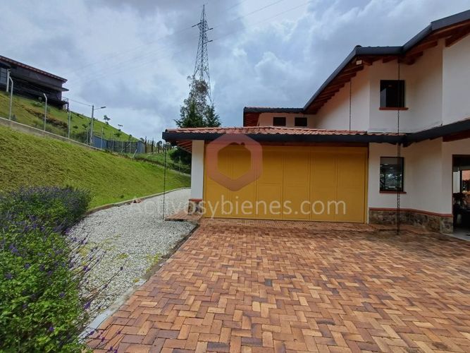 Casa de 5 alcobas en venta en El Porvenir, Rionegro · foto 4 de 24