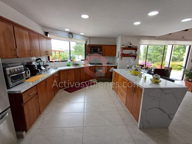Casa de 5 alcobas en venta en El Porvenir, Rionegro · foto 6 de 24