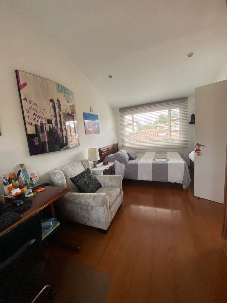 Casa en venta en Colina Campestre, Bogotá · foto 12 de 24