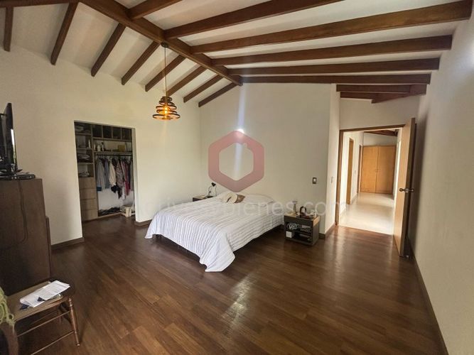 Casa de 4 alcobas en venta en Centro, Rionegro · foto 2 de 23