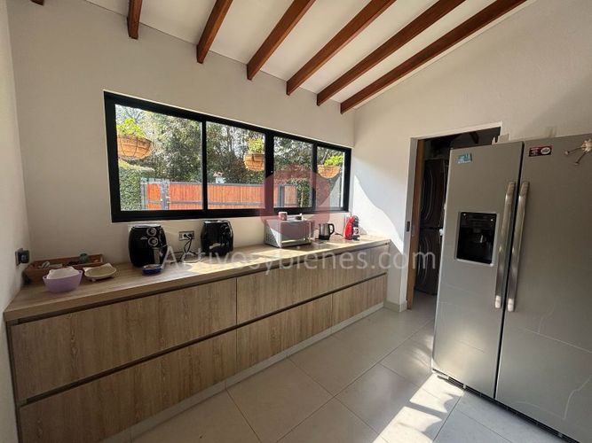 Casa de 4 alcobas en venta en Centro, Rionegro · foto 4 de 23