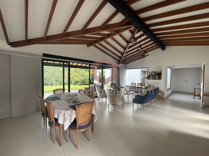 Casa de 4 alcobas en venta en Centro, Rionegro · foto 5 de 23