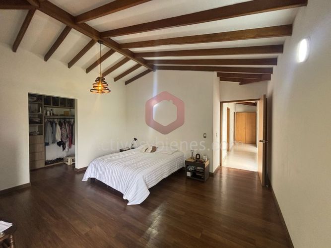 Casa de 4 alcobas en venta en Centro, Rionegro · foto 8 de 23