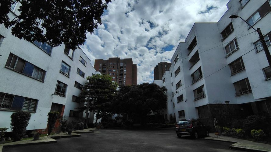 Apartamento de 5 alcobas en venta en Suramericana, Medellín, 160 m² · foto 2 de 22