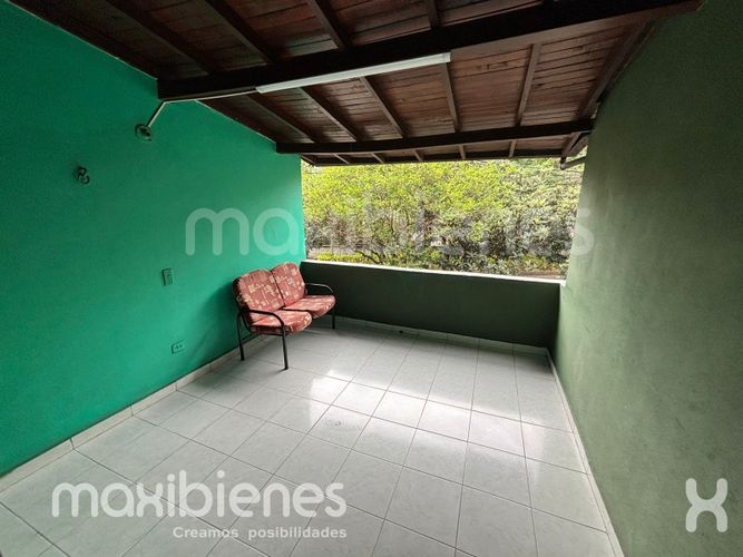 Casa de 5 alcobas en venta en Viviendas Del Sur, Medellín, 252 m² · foto 9 de 15