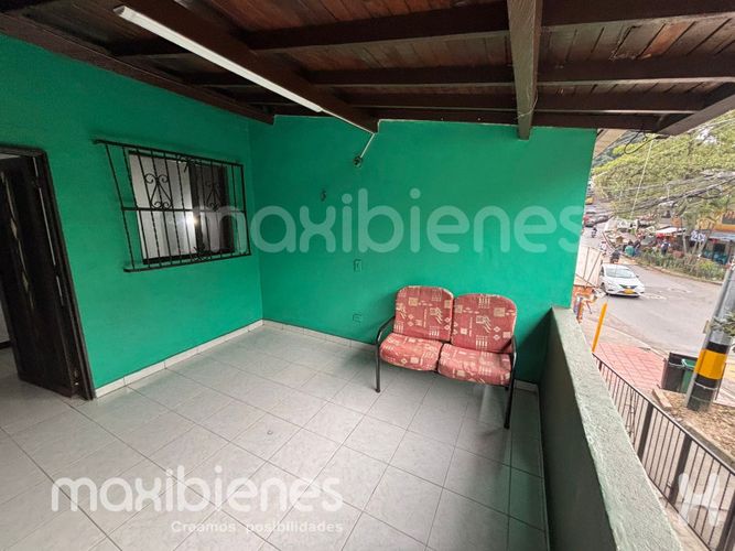 Casa de 5 alcobas en venta en Viviendas Del Sur, Medellín, 252 m² · foto 10 de 15