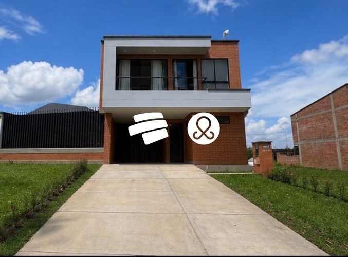 Casa de 4 alcobas en venta en Rionegro, 232 m² · foto 1 de 14