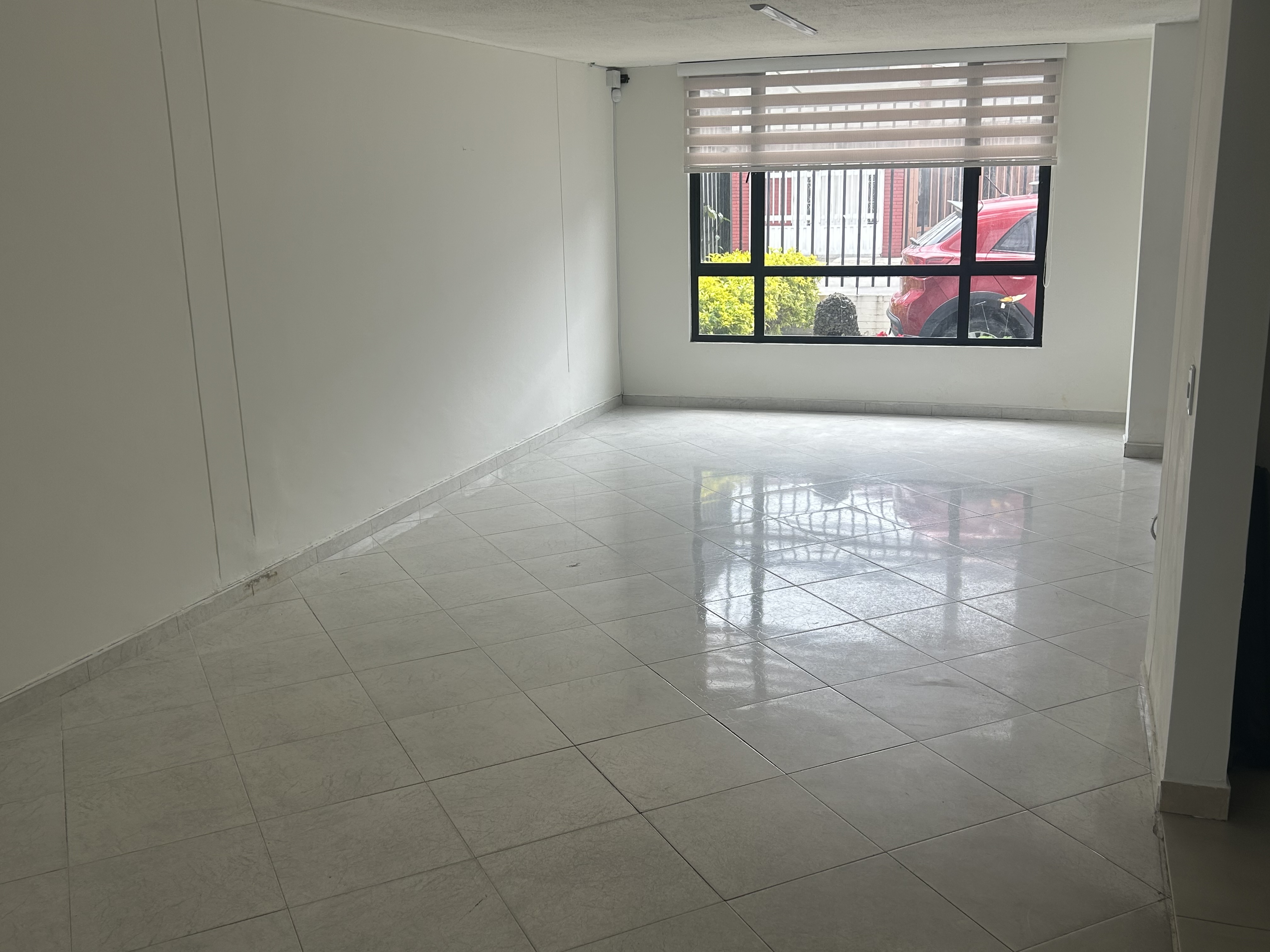 Casa en venta en Alcazares, Bogotá · foto 3 de 20