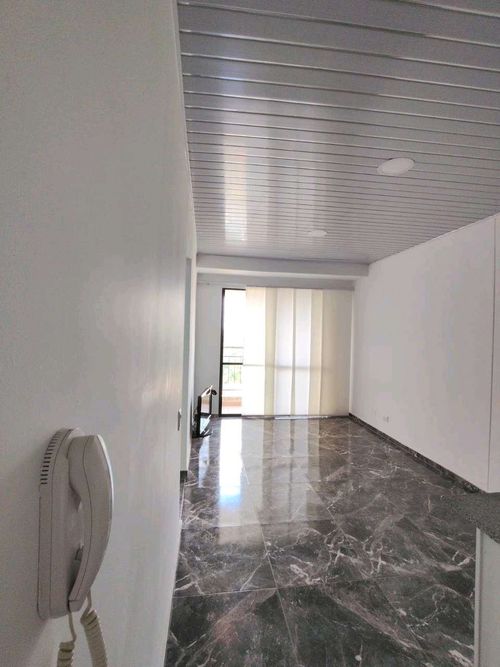 Apartamento de 3 alcobas en venta en Valle Del Lili, Cali, 58 m² · foto 12 de 14