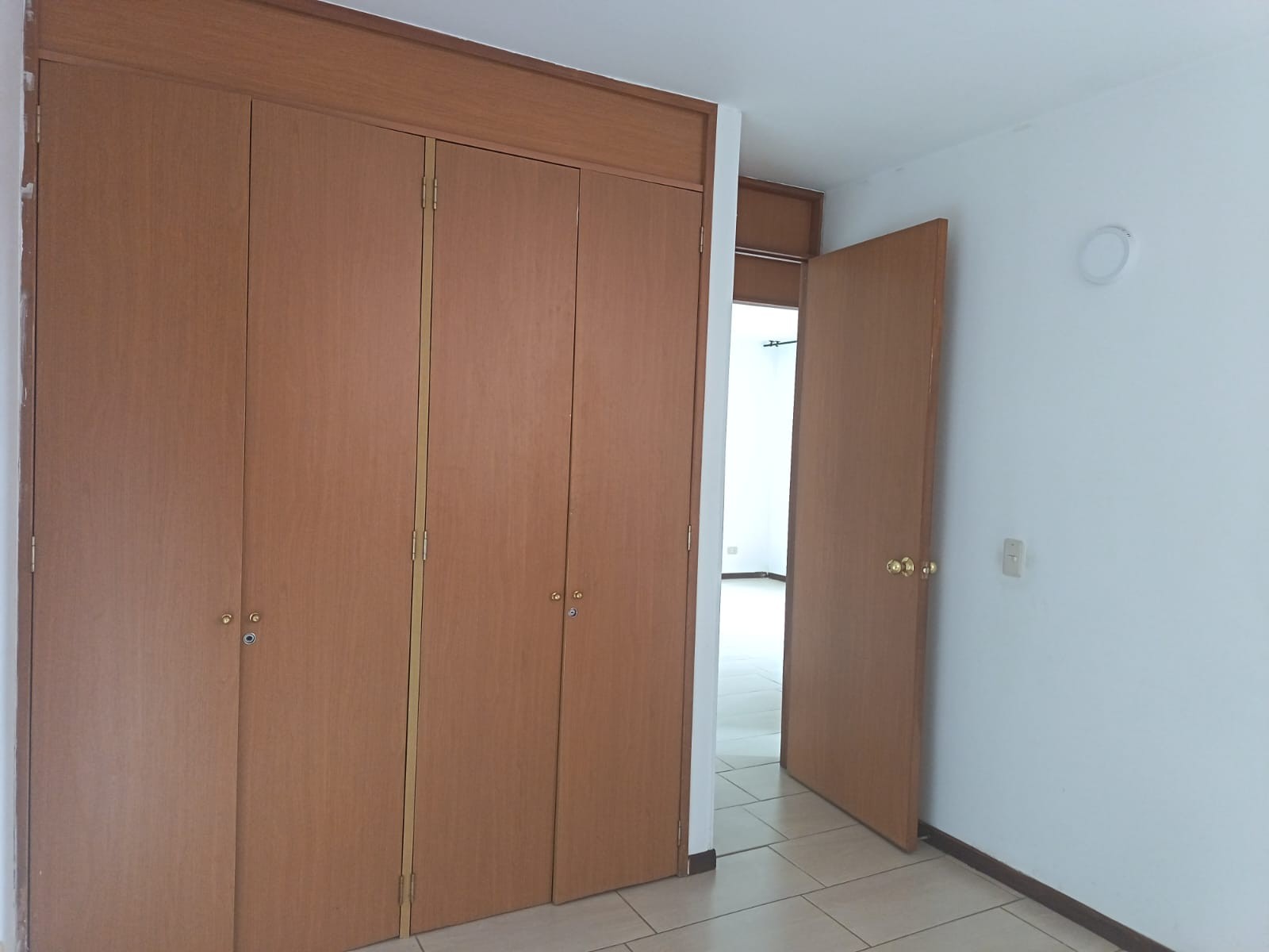Apartamento en venta en Ciudad Salitre Oriental, Bogotá · foto 8 de 19