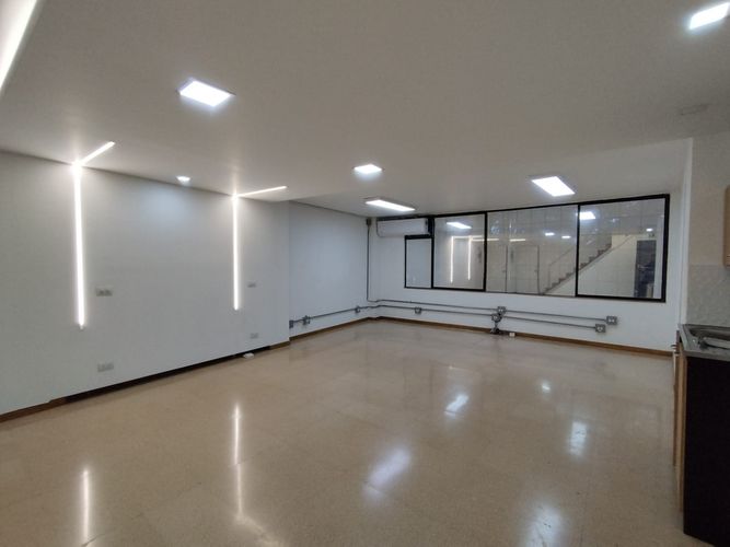 Oficina en arriendo en Las Vegas, Envigado, 67 m² · foto 8 de 17