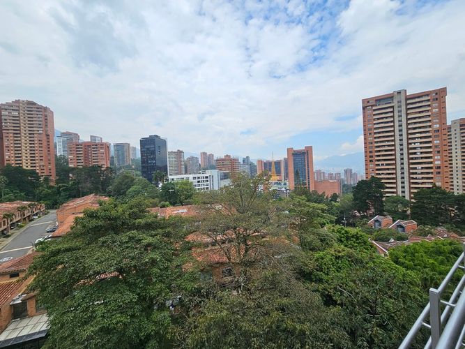 Apartaestudio en arriendo en El Tesoro, Medellín, 76 m² · foto 14 de 14