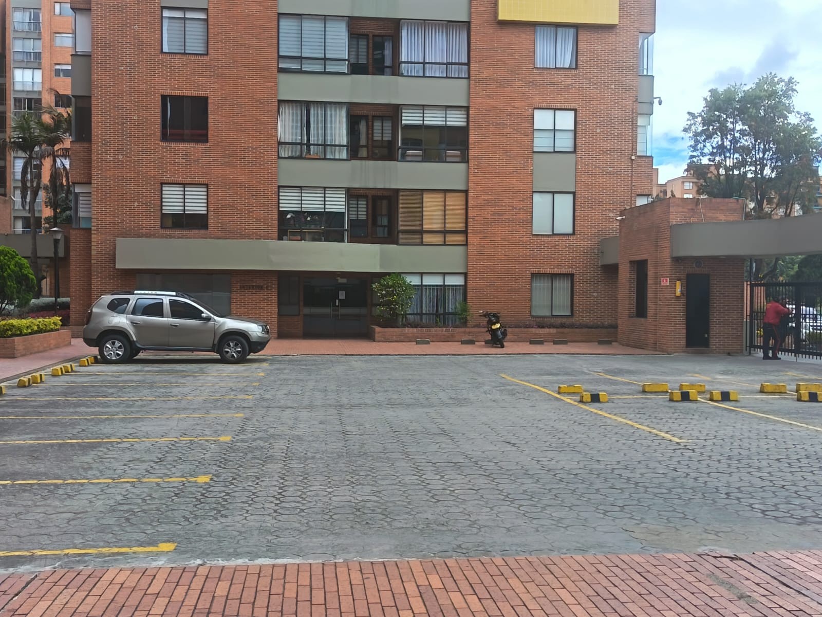 Apartamento en venta en Ciudad Salitre Oriental, Bogotá · foto 17 de 19