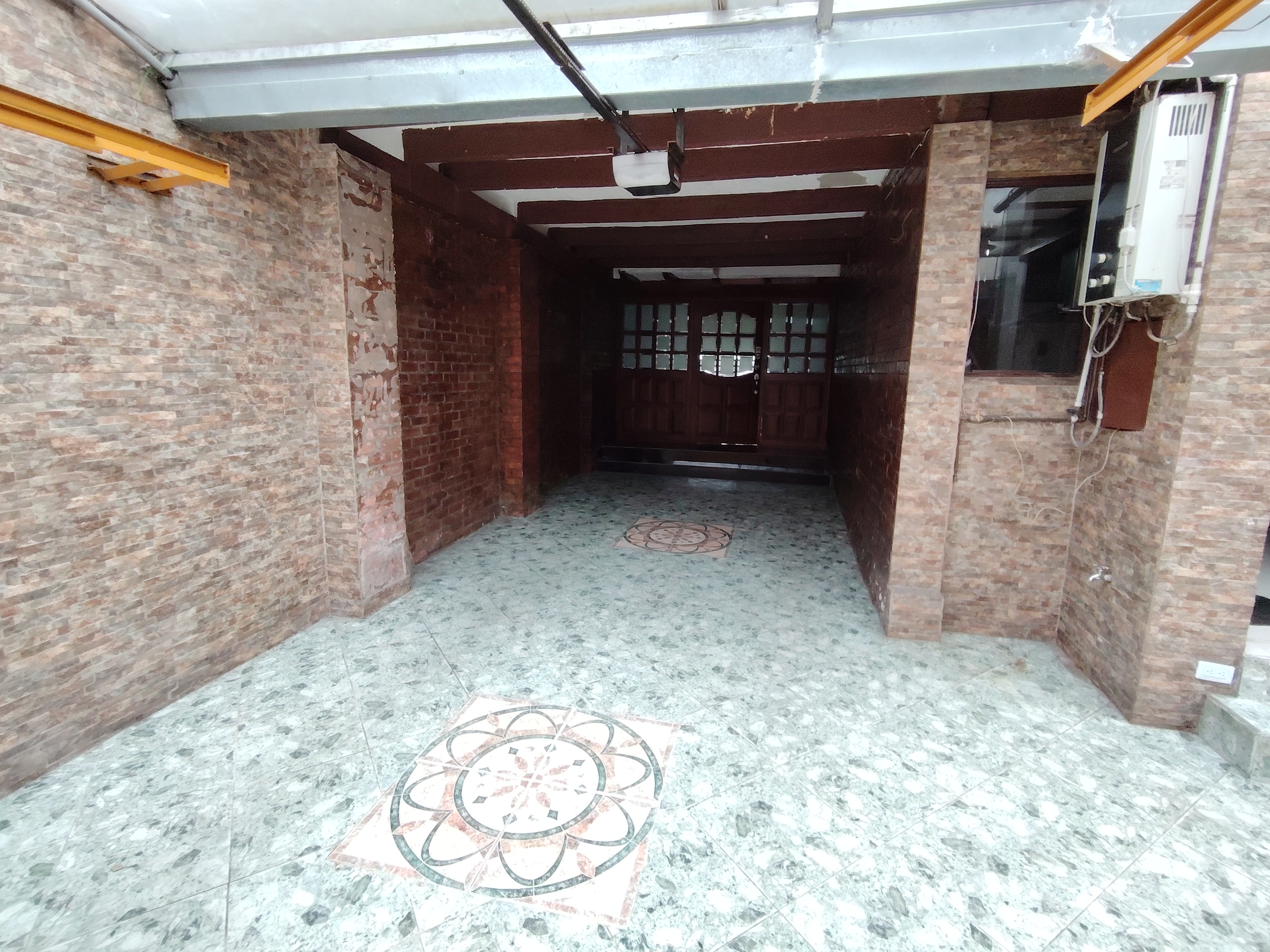 Casa en venta en Cedritos, Bogotá · foto 2 de 21