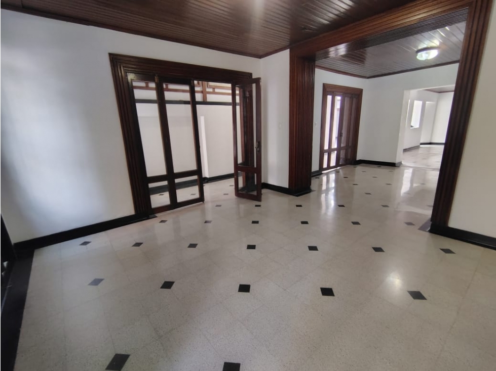 Departamento en venta bajo precio de mercado en Prado