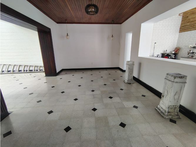 Casa de 7 alcobas en venta en Prado, Medellín, 415 m² · foto 11 de 22