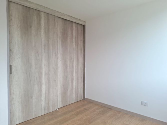 Apartamento de 2 alcobas en arriendo en El Poblado, Medellín, 125 m² · foto 7 de 14