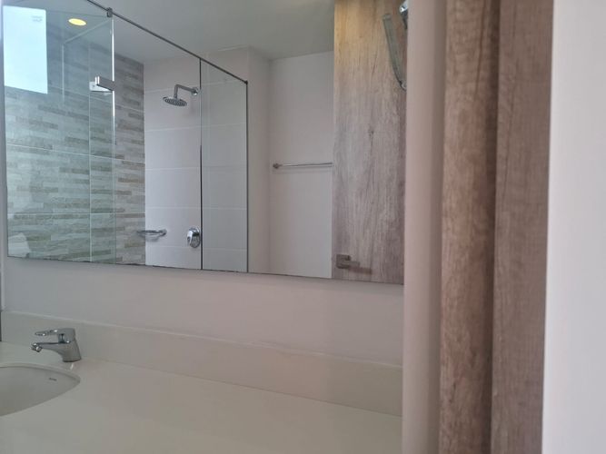 Apartamento de 2 alcobas en arriendo en El Poblado, Medellín, 125 m² · foto 9 de 14