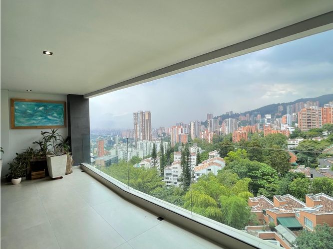 Apartamento de 4 alcobas en venta en Los Naranjos, Medellín, 230 m² · foto 15 de 22