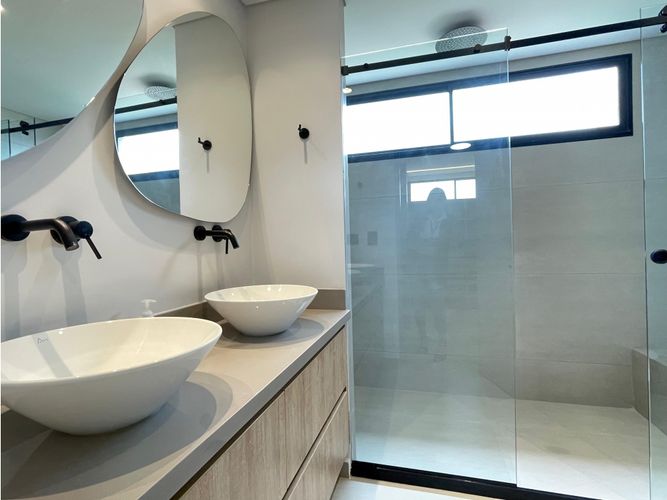 Apartamento de 4 alcobas en venta en Los Naranjos, Medellín, 230 m² · foto 22 de 22