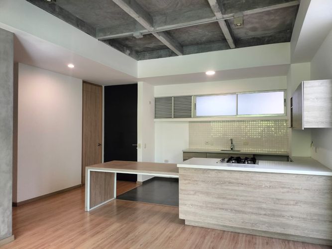 Apartamento de 2 alcobas en arriendo en El Poblado, Medellín, 89 m² · foto 6 de 15