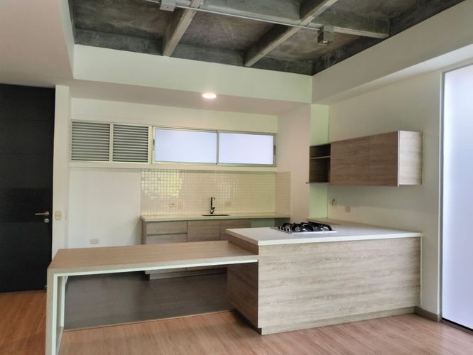 Apartamento de 2 alcobas en arriendo en El Poblado, Medellín, 89 m² · foto 14 de 15