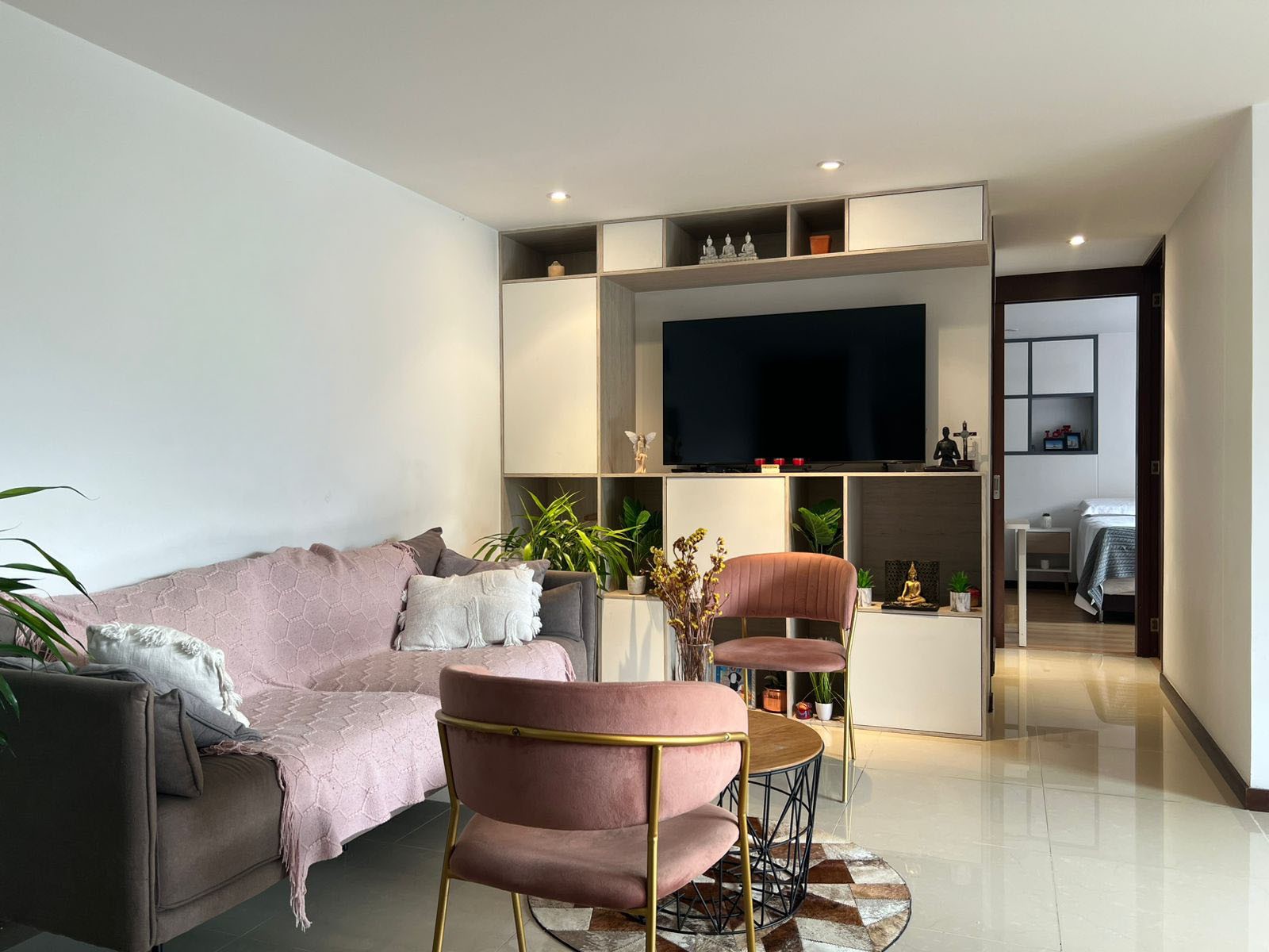 Apartamento en arriendo en Loma Benedictinos, Envigado · foto 4 de 13
