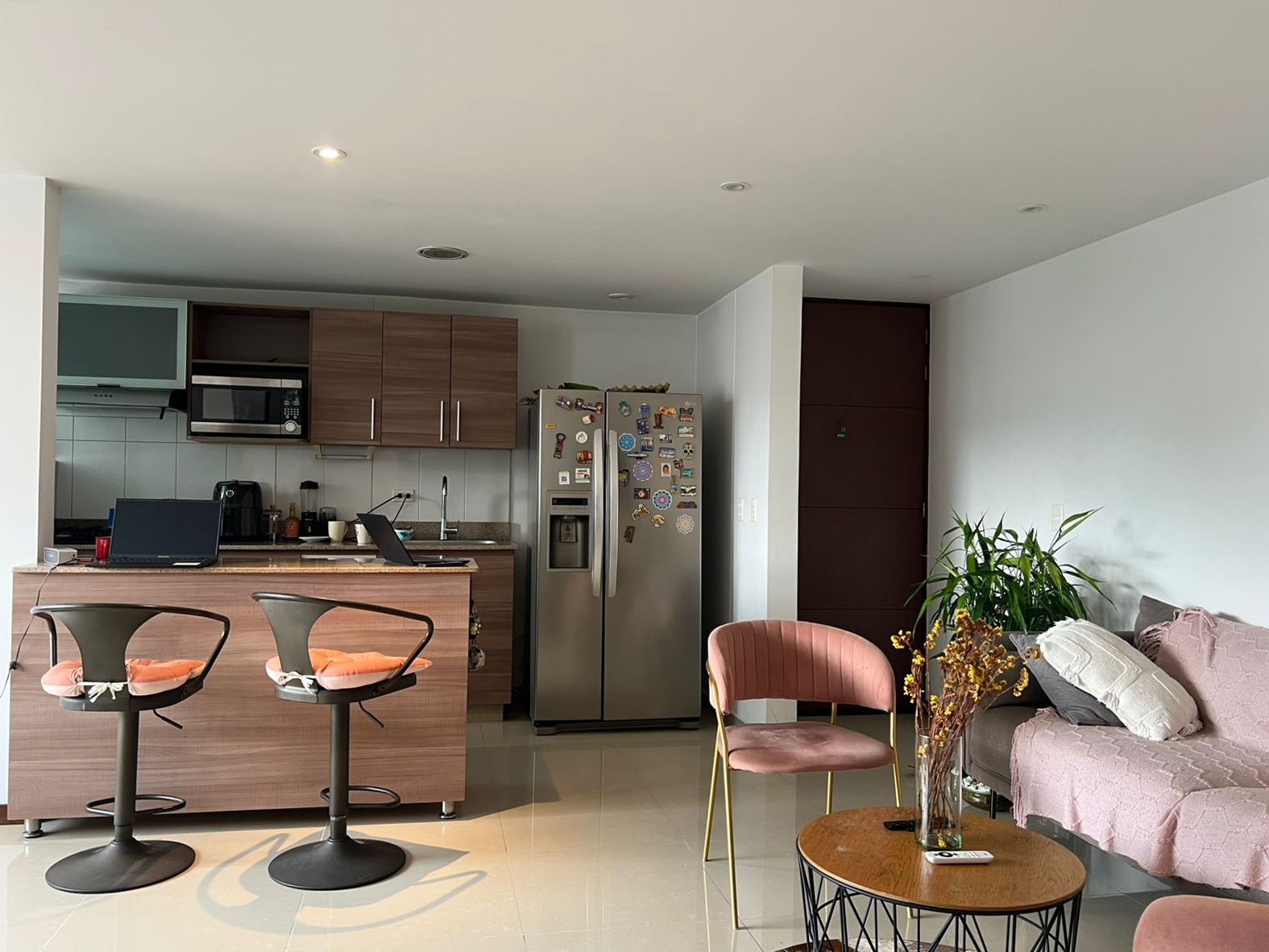 Apartamento en arriendo en Loma Benedictinos, Envigado · foto 3 de 13