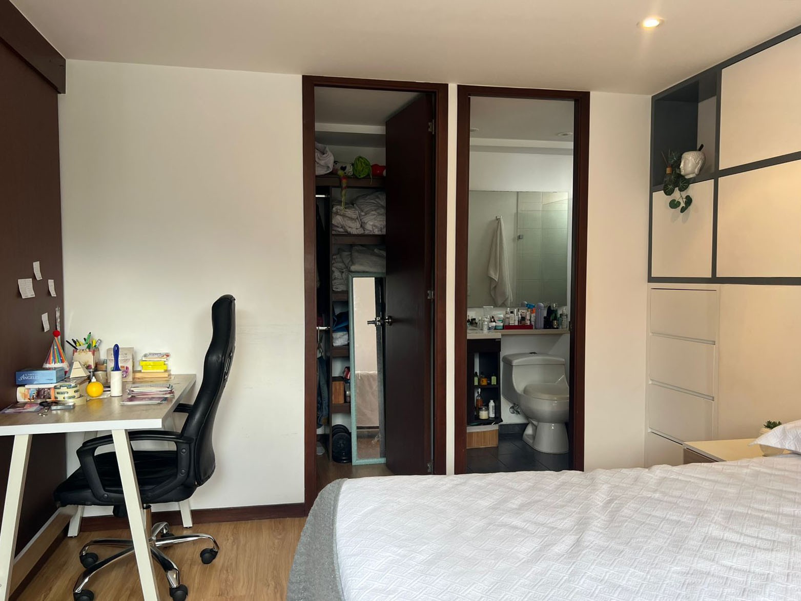 Apartamento en arriendo en Loma Benedictinos, Envigado · foto 11 de 13
