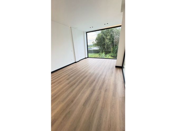 Casa de 4 alcobas en venta en Cerritos, Pereira, 650 m² · foto 24 de 24