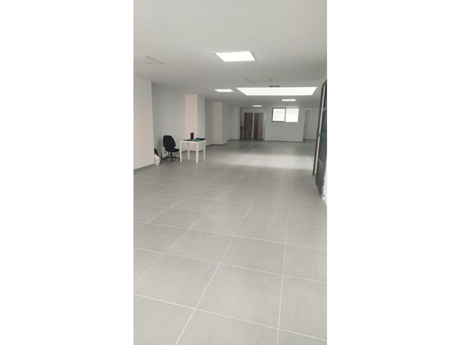 Local en arriendo en Calasanz, Medellín, 152 m² · foto 2 de 7
