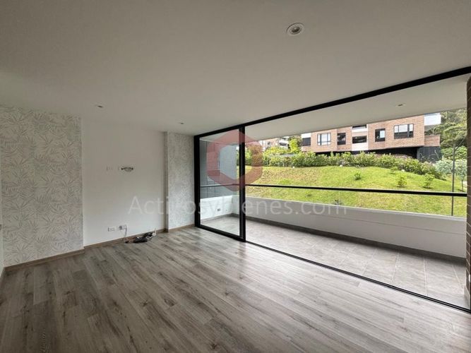 Apartamento de 2 alcobas en venta en Los Salados, El Retiro, 78 m² · foto 4 de 23