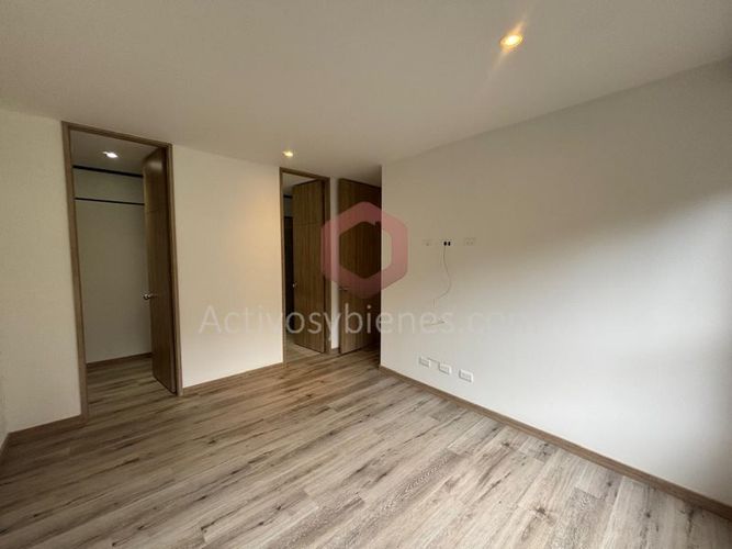 Apartamento de 2 alcobas en venta en Los Salados, El Retiro, 78 m² · foto 8 de 23