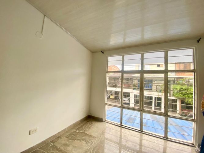 Apartamento de 6 alcobas en venta en Los Andes B - La Riviera, Cali, 250 m² · foto 5 de 9
