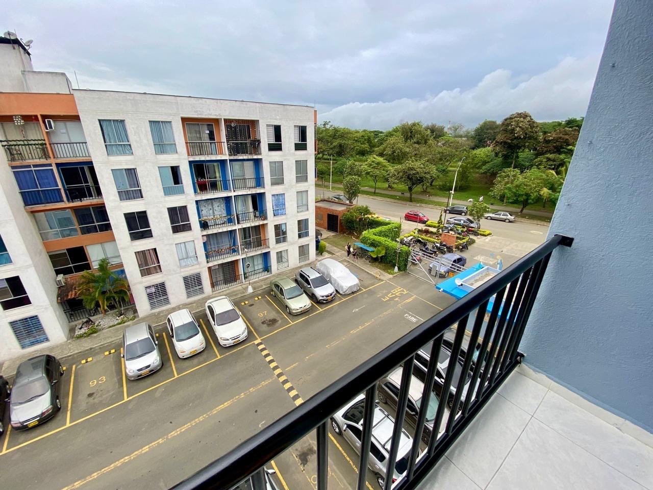 Apartamento en venta en Brisas De Los Alamos, Cali · foto 2 de 14