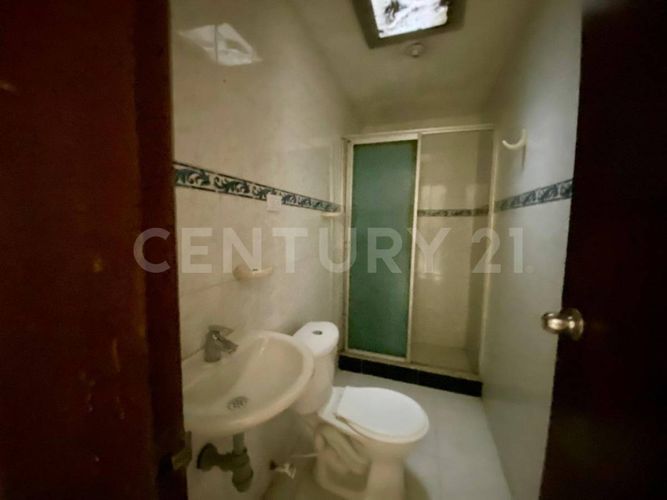 Casa de 8 alcobas en venta en Prados Del Norte, Cali, 340 m² · foto 11 de 24