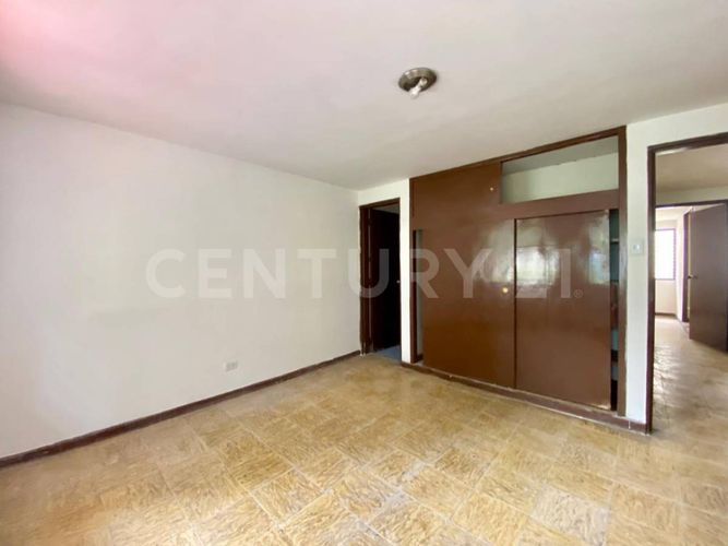 Casa de 8 alcobas en venta en Prados Del Norte, Cali, 340 m² · foto 19 de 24