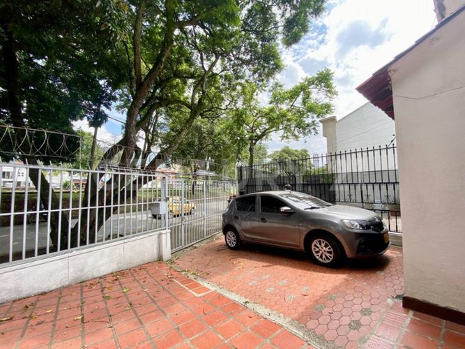 Casa de 8 alcobas en venta en Prados Del Norte, Cali, 340 m² · foto 21 de 24