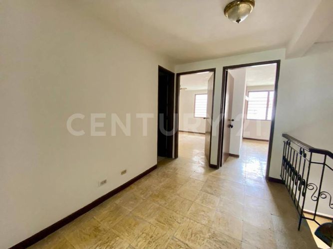 Casa de 8 alcobas en venta en Prados Del Norte, Cali, 340 m² · foto 23 de 24