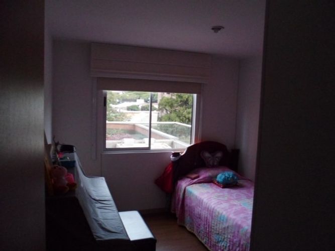 Apartamento de 3 alcobas en venta en El Poblado, Medellín, 130 m² · foto 8 de 17