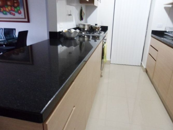 Apartamento de 3 alcobas en venta en El Poblado, Medellín, 130 m² · foto 4 de 17
