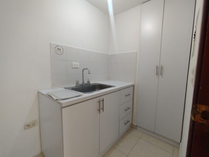 Oficina en arriendo en Cambulos, Pereira, 40 m² · foto 4 de 14