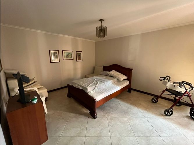 Apartamento de 2 alcobas en arriendo en Pontevedra, Medellín, 114 m² · foto 9 de 16