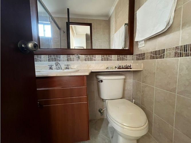 Apartamento de 2 alcobas en arriendo en Pontevedra, Medellín, 114 m² · foto 15 de 16