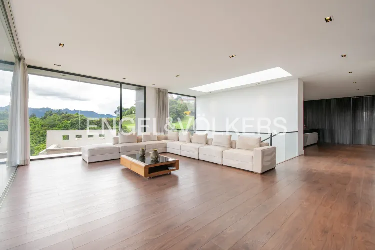 Casa de 4 alcobas en arriendo en Aposentos, Sopó, 582 m² · foto 8 de 18