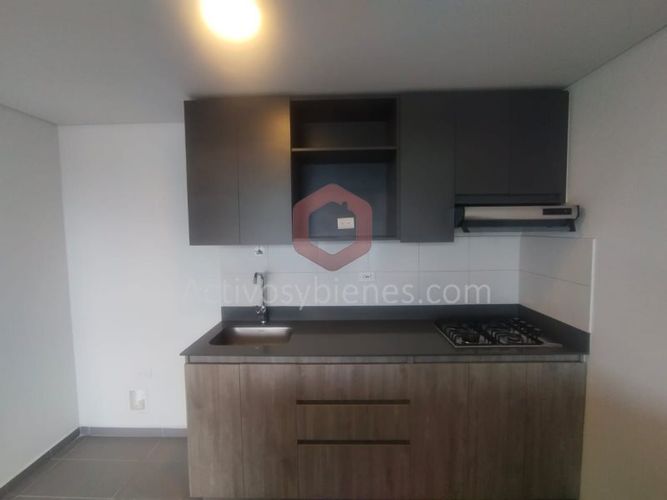 Apartamento de 3 alcobas en venta en Barro Blanco, Rionegro, 82 m² · foto 2 de 14