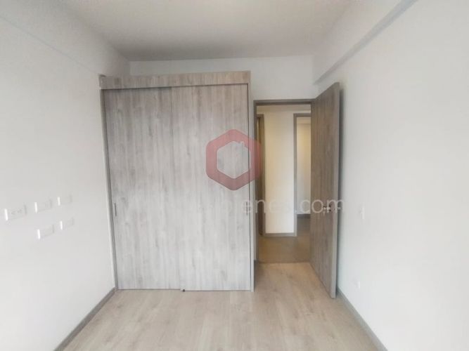 Apartamento de 3 alcobas en venta en Barro Blanco, Rionegro, 82 m² · foto 5 de 14