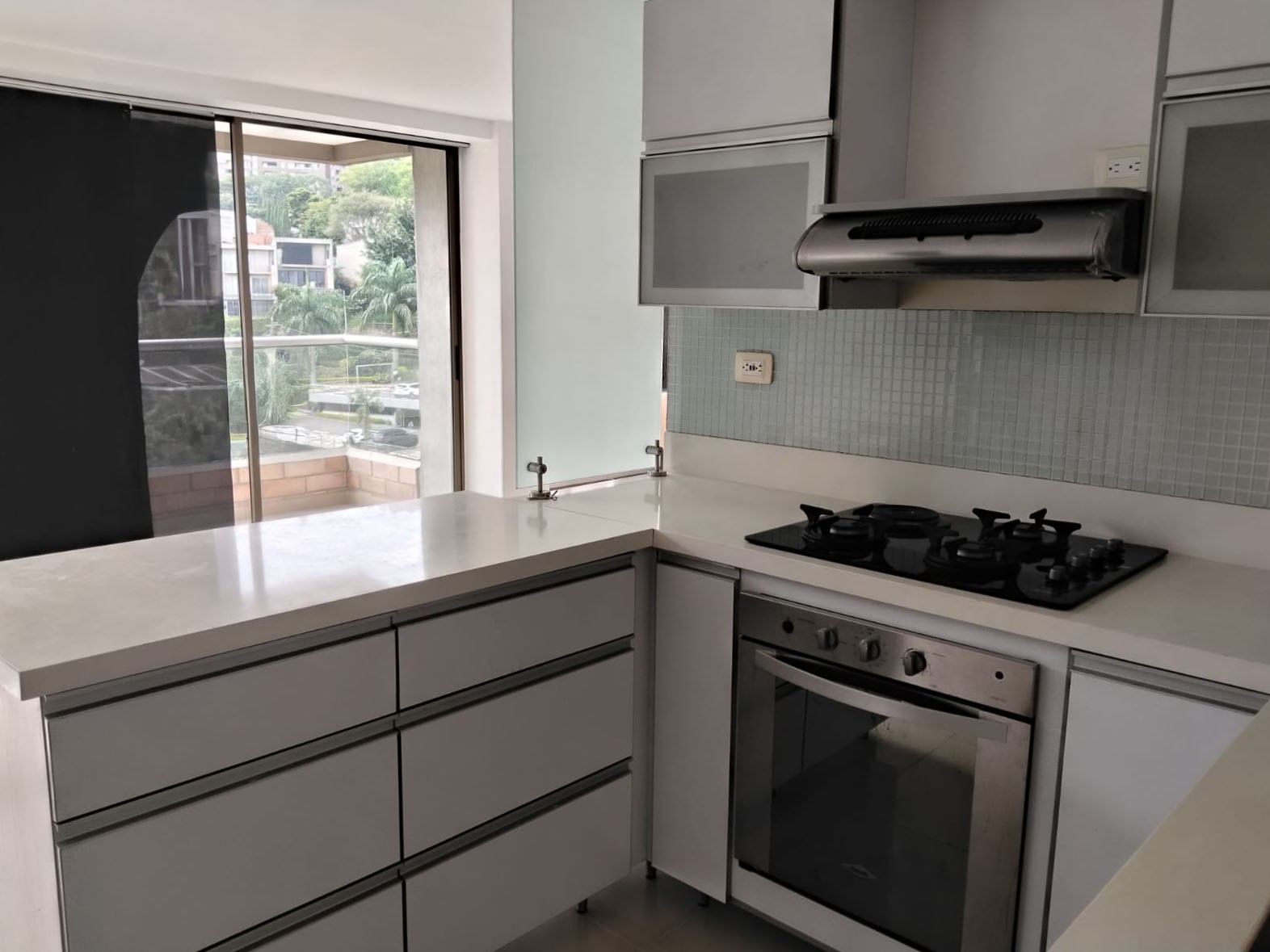 Apartamento en arriendo en El Poblado, Medellín · foto 6 de 17