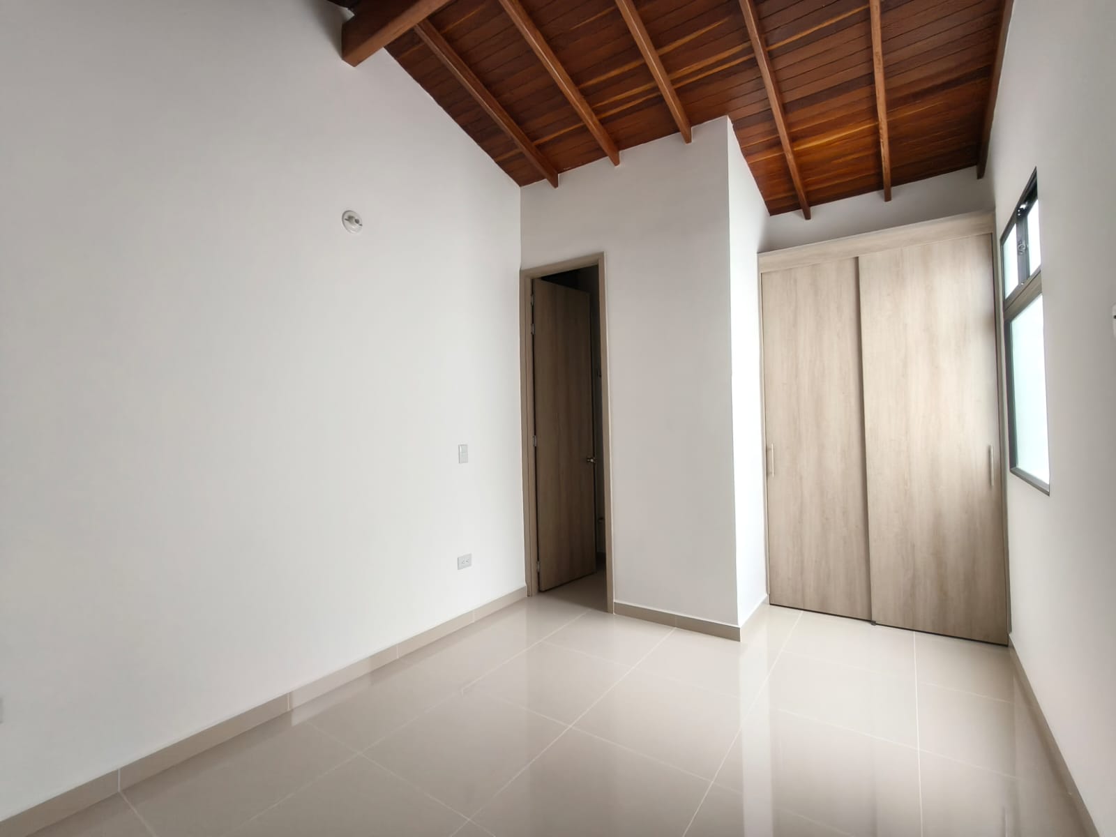 Apartamento en venta en Zona Centro, Envigado · foto 4 de 19